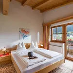 Haflingerhof Apartamento *